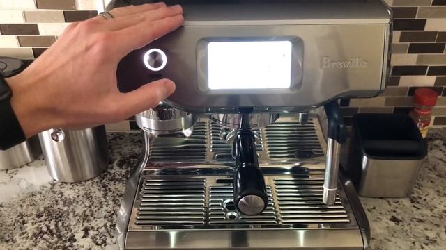 Breville Oracle Touch Maintenance - Running the cleaning cycle смотреть онлайн