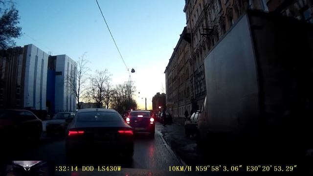 Ауди ударил и уехал. Нейшлотский пер. смотреть онлайн