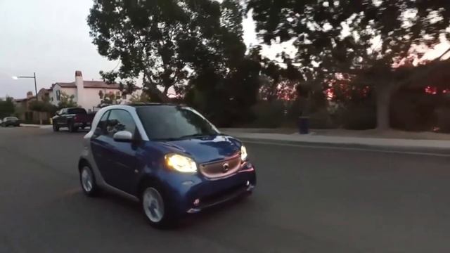 2018 Smart Fortwo Electric Drive Coupe & Cabrio смотреть онлайн