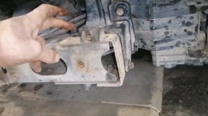 Замена подушек кабины MMC Canter