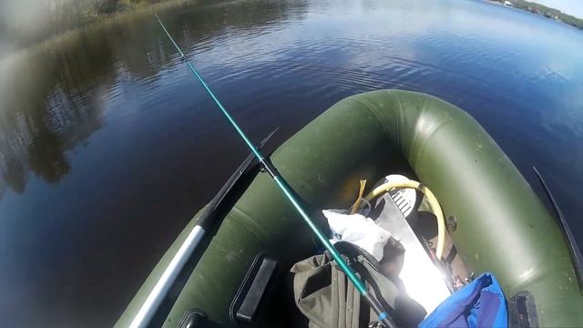 Рыбалка на Рудневском озере. Ловля плотвы с лодки. дер Крепужиха. Рыбалка с Денчиком. смотреть онлайн