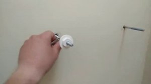 Как и чем крепить умывальник.