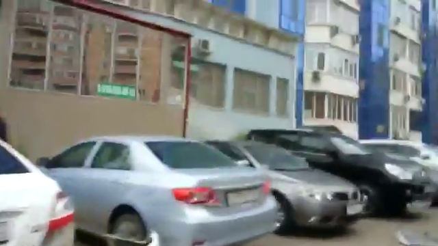 Как паркуются в элитных домах Краснодара смотреть онлайн