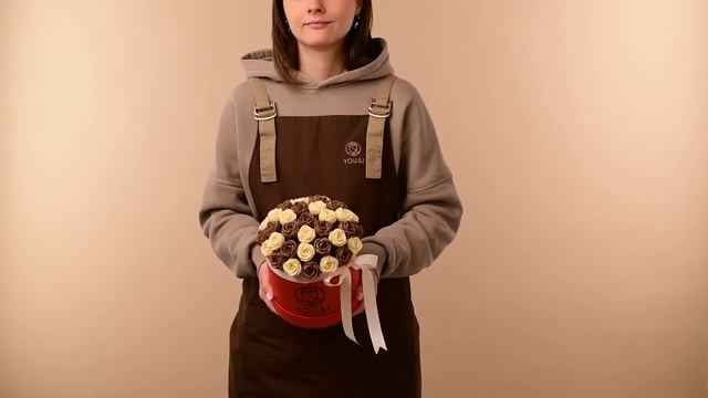 37 шоколадных роз в шляпной коробке(МБ_к) смотреть онлайн