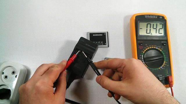 Как зарядить аккумулятор без телефона смотреть онлайн