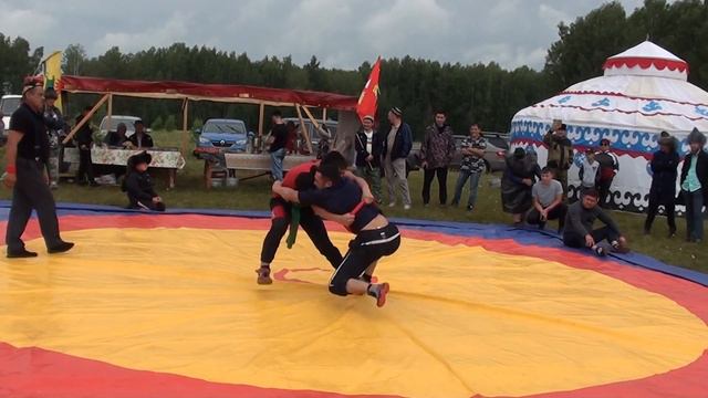 Яруллин Ринат. Куреш. 2022 смотреть онлайн