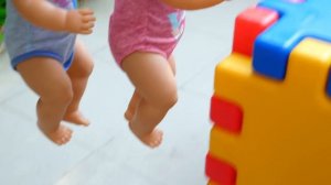 Hickory Dickory Dock +More Nursery Rhymes Kids Songs