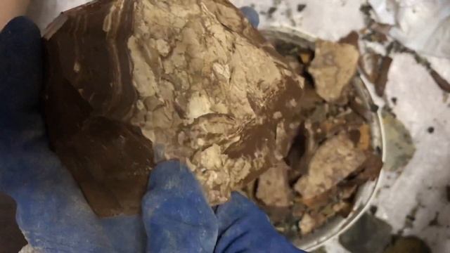 Чистка глины/Как шоколад/Clay смотреть онлайн