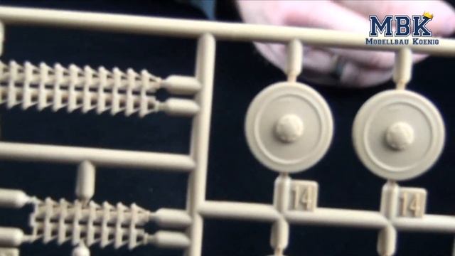 MBK packt aus #528 - 1:35 Panzer II Ausf.F (Academy 13535) смотреть онлайн