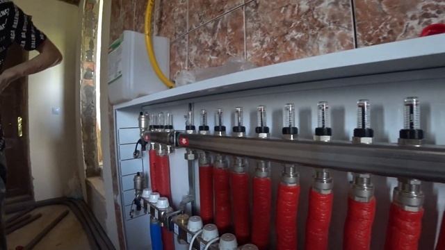 У ВИТАЛИКА И АНГЕЛИНЫ В ГОСТЯХ/СОБРАЛИ БАССЕЙН/НАПОЛНИЛИ ВОДОЙ/ДЕТИ ОТКРЫЛИ ПЛАВАТЕЛЬНЫЙ СЕЗОН смотреть онлайн