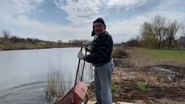 Строим причал на даче 31 03 2020г. смотреть онлайн