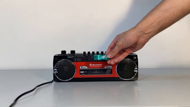 Ретро-магнитофон Roadstar RCR-3025RD, красный