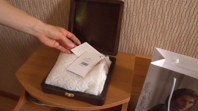 Что подарить подруге, живущей в Канаде? Конечно, оренбургский платок! смотреть онлайн