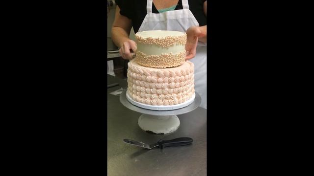 Custom Cakes By Lexie - Wedding Cake Edition