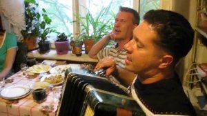 По буеркам.....