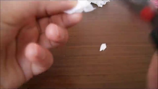Как сделать ЦВЕТЫ ИЗ САЛФЕТОК / How to make flowers out of paper napkins. смотреть онлайн