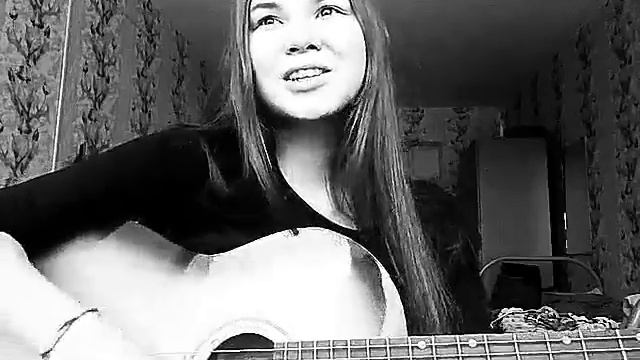 Руки Вверх - Когда мы были молодыми (cover под гитару) смотреть онлайн
