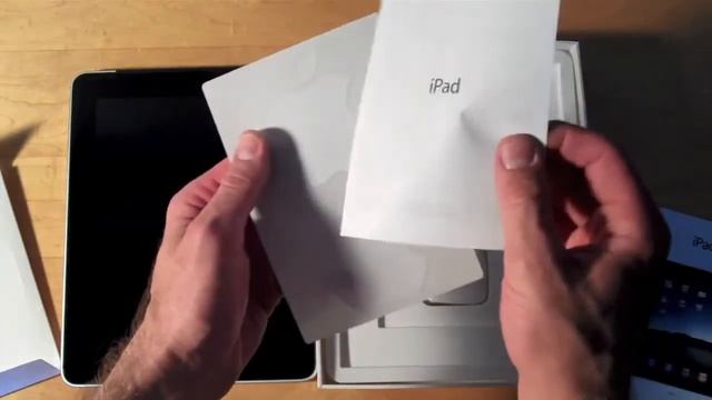 Apple iPad WiFi + 3G Unboxing and Activation смотреть онлайн
