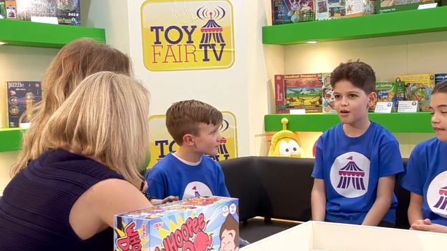 Toy Fair TV kids play Whoopee Doo game! смотреть онлайн
