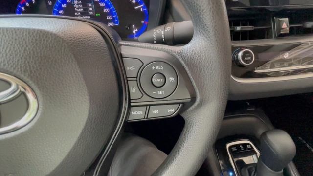 2021 Toyota Corolla HYBRID смотреть онлайн