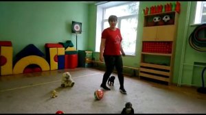 Дистанционное занятие "Подвижные игры для малышей 2 -  3 лет"