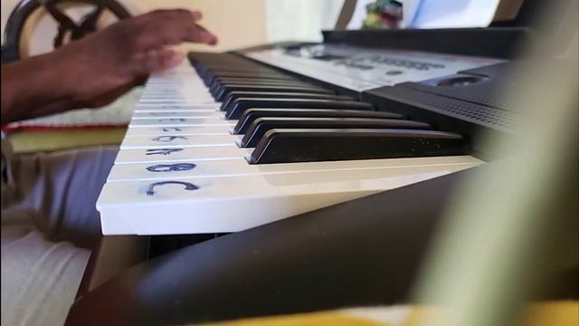 YAMAHA YPT-260 SONGS FAVORITE (3) смотреть онлайн