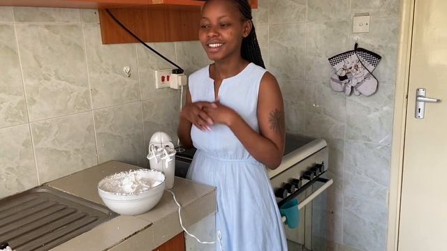 How to whip the perfect whipped cream. How to make a chocolate drip | Kane’s Kitchen Affair смотреть онлайн
