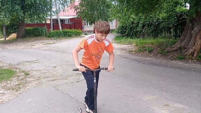 Как научится делать вип во флет на самокате. смотреть онлайн
