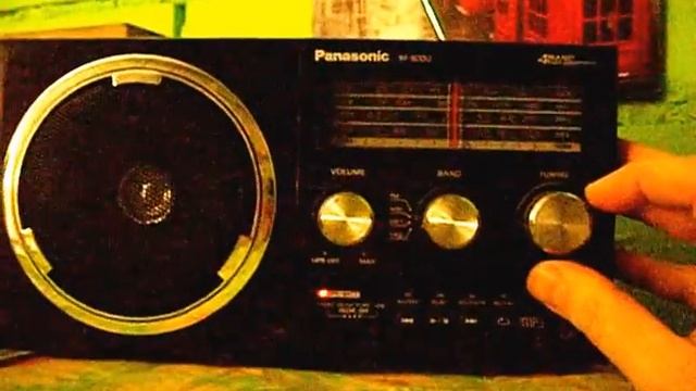 Ĉinan Radion Internacian mi aŭskultas en Rusio - Panasonic RF-800U смотреть онлайн