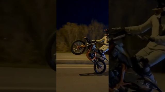 Компьютерная графика:) #мото #bike #bikelife #dirtbike #kayo #stunt #питбайк #fzm #zmt #street #kay смотреть онлайн