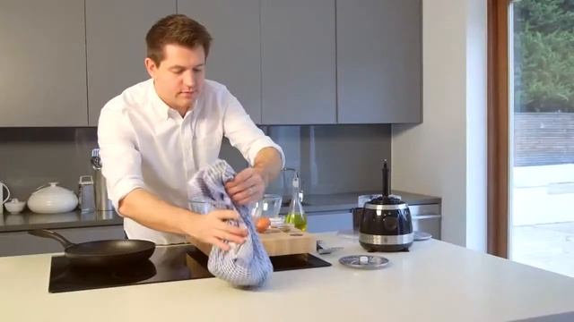 Russell Hobbs Illumina Food Processor Potato Rosti смотреть онлайн