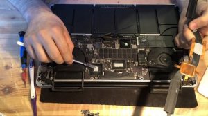 Замена термопасты MacBook Pro 15” Early 2013 A1398 подробное видео