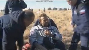 приземление космонавтов в Казахстане . момент соприкосновения с Землёй ! Олег Новицкий ,