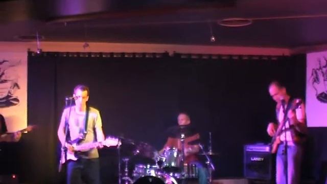 Daily Dose - Chien - Live смотреть онлайн