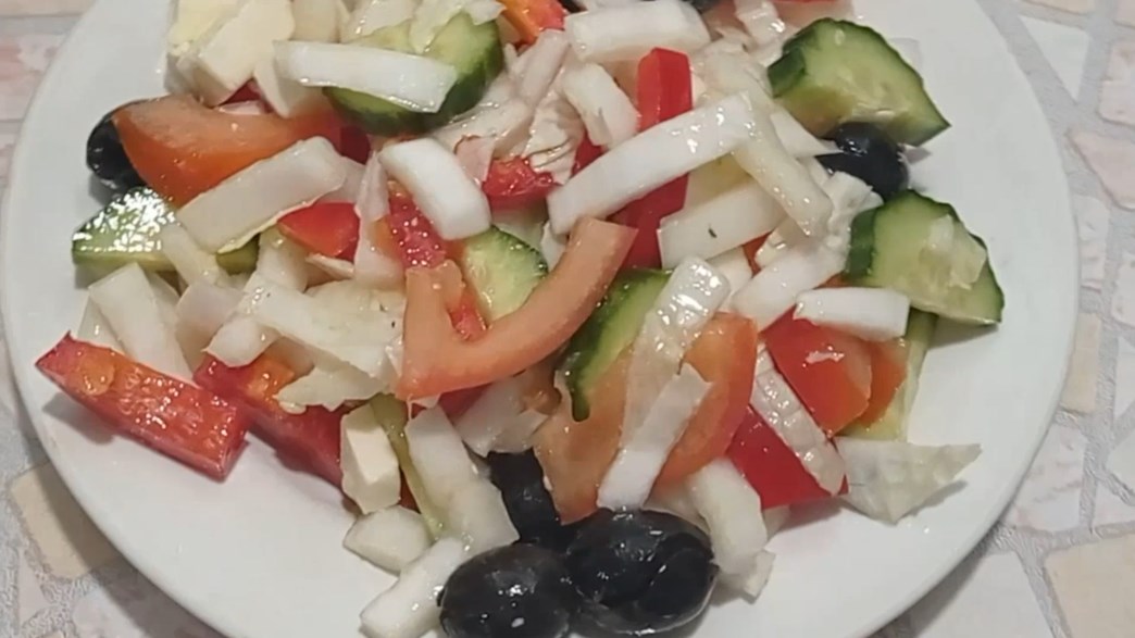 Салат за пару минут. Отличный вариант для легкого ужина. Быстро, легко и вкусно смотреть онлайн