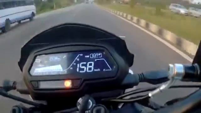 BIKE RIDING IN MAXIMUM SPEED ON HIGHWAY LiVE (DON'T TRY THIS) смотреть онлайн