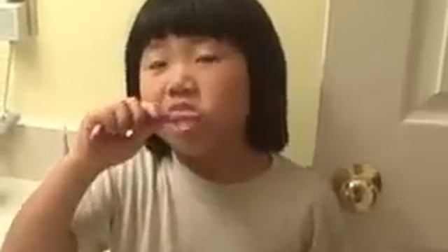 Tooth brushing instructions by an 8 year old смотреть онлайн