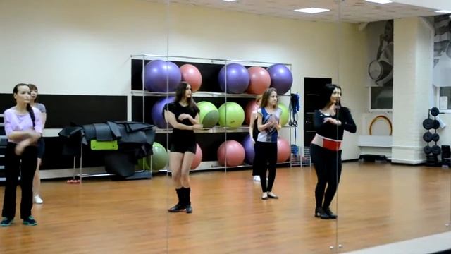 Фрагмент урока Dance Women-танцевальный класс Ирины Волковой. смотреть онлайн
