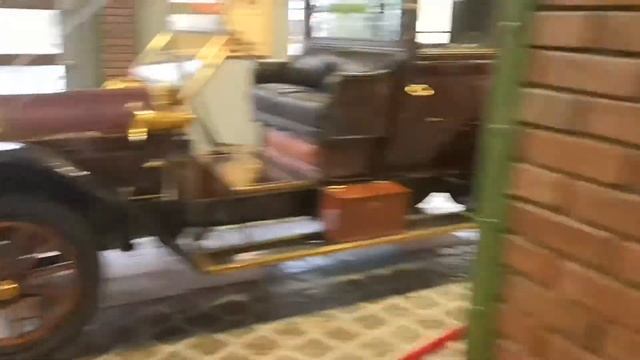 Красивые сундучки в музее техники Вадима Задорожного ? смотреть онлайн