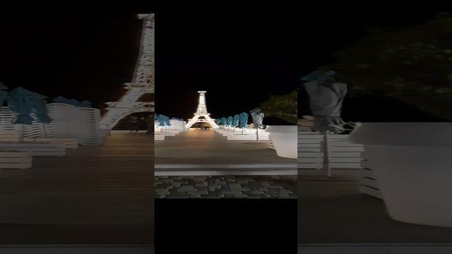 Обзор Массандровского пляжа вечером в г.Ялта.09.2022