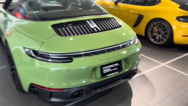 2022 Targa 4 GTS - PTS Olive Green смотреть онлайн
