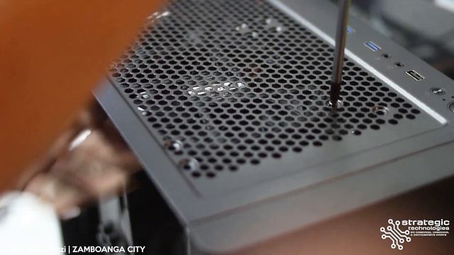 Blackout Gaming PC build in 2023 смотреть онлайн