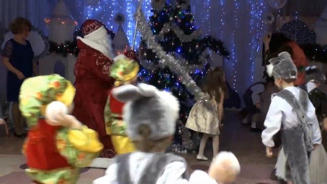 Последний выход бабы Яги подарки смотреть онлайн