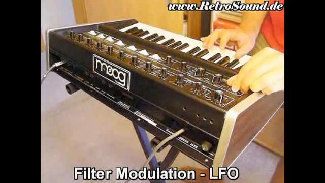 Moog Micromoog Analog Synthesizer (1975)