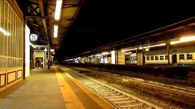 Notte di treni Verona Porta Nuova смотреть онлайн