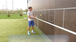 Теннис. Тренировка со стенкой. Игра слёта.