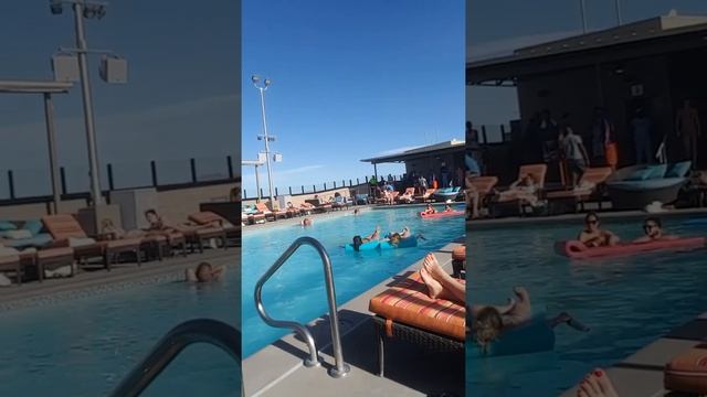 Radius roof top pool party смотреть онлайн