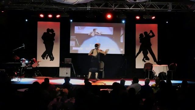 Tango Escenario Agustina Jáuregui y Daniel Cofré смотреть онлайн