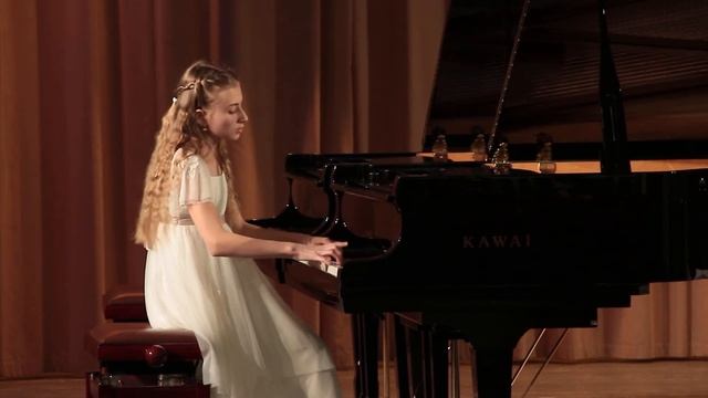 Й.Гайдн Соната до-мажор Hob XVI:35 1 часть смотреть онлайн