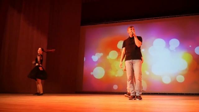 Выступления курсантов ВВИМО на День призывника в Вольске смотреть онлайн